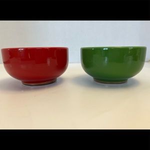 Porcelain condiment bowls